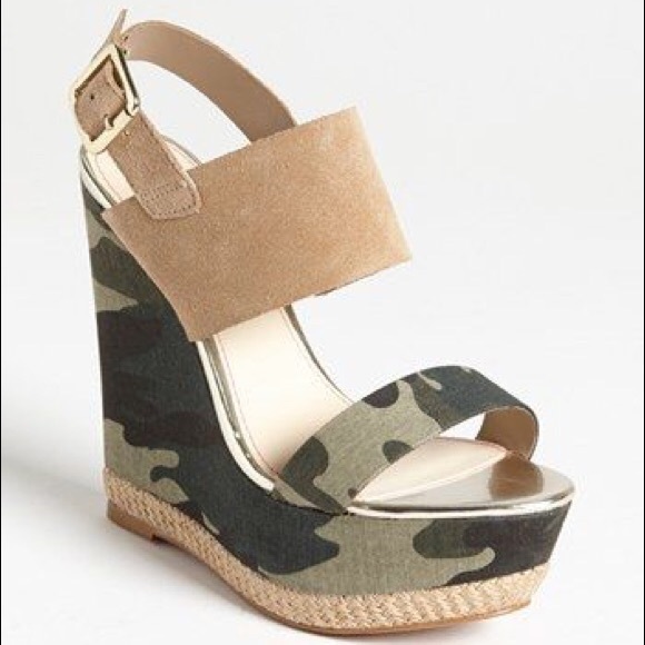 camo wedges